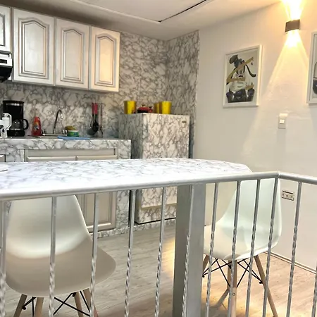 Apartamento Frente Al Americas *